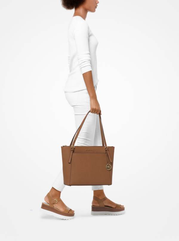 Damske Prenosná Taška Michael Kors Voyager Large Saffiano Leather Top-Zip Hnede - Kabelky Michael Kors Nejlevnejsi | TJHES-6348
